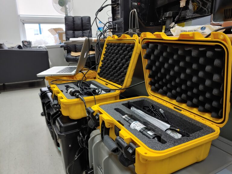 선박해양플랜트연구소 icListen HF 수중청음기 및 icTalk 송신센서 납품